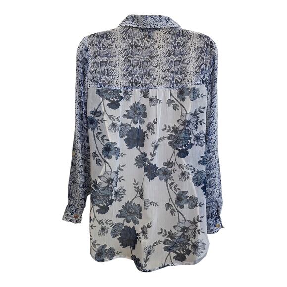 Anthropologie Fig & Flower Blue Boho Floral Blouse Roll Tab Sleeve Button Top PM - Picture 3 of 6